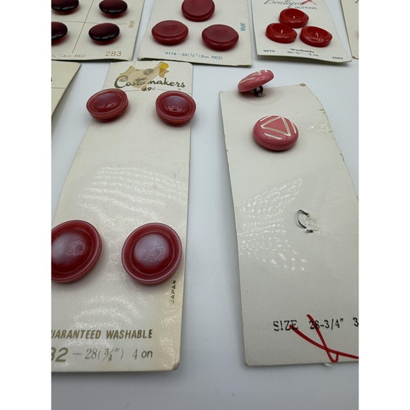 Vintage Red Buttons Lot on Cards Majestic Le Chic La Petite Japan Holland - Picture 5 of 10